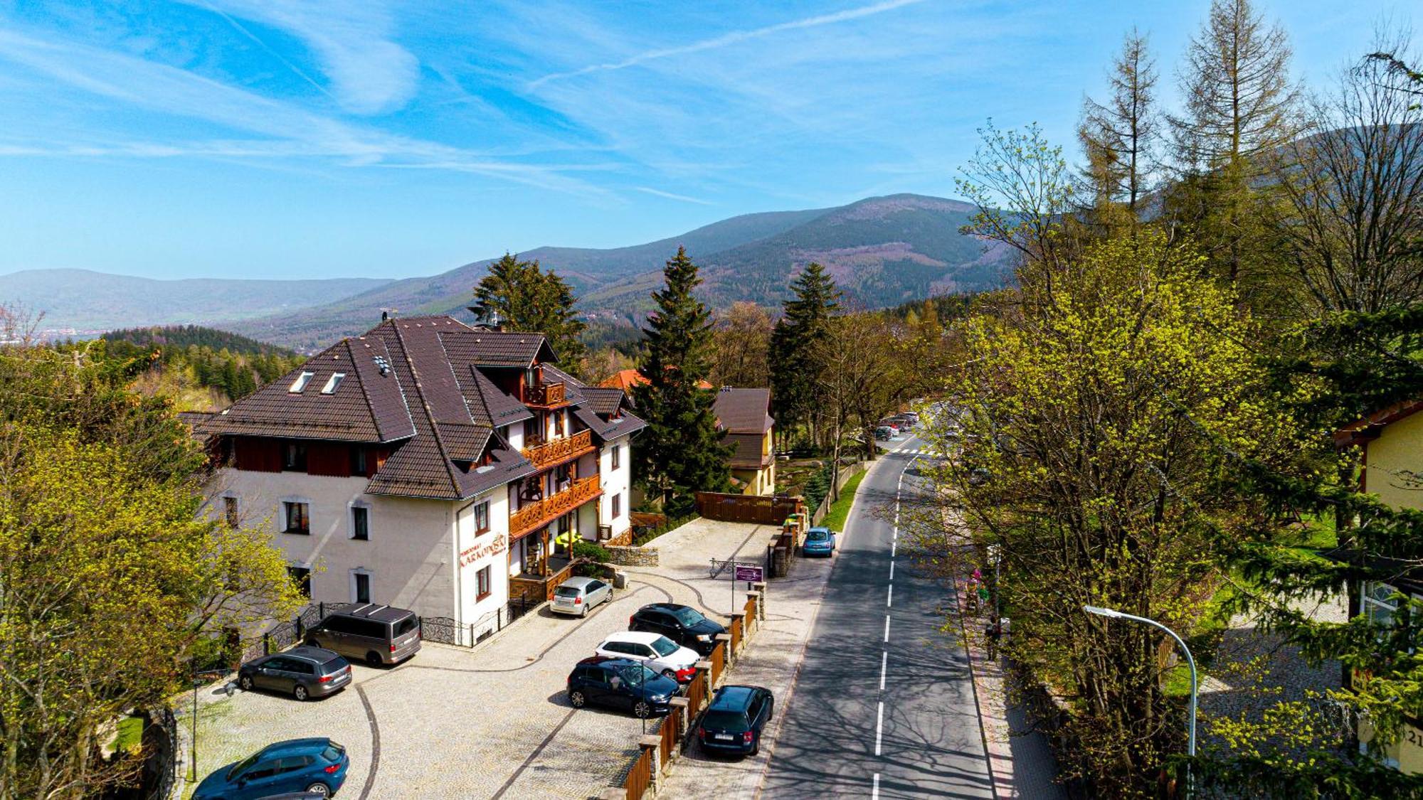 Apartahotel Karkonoski 3*
